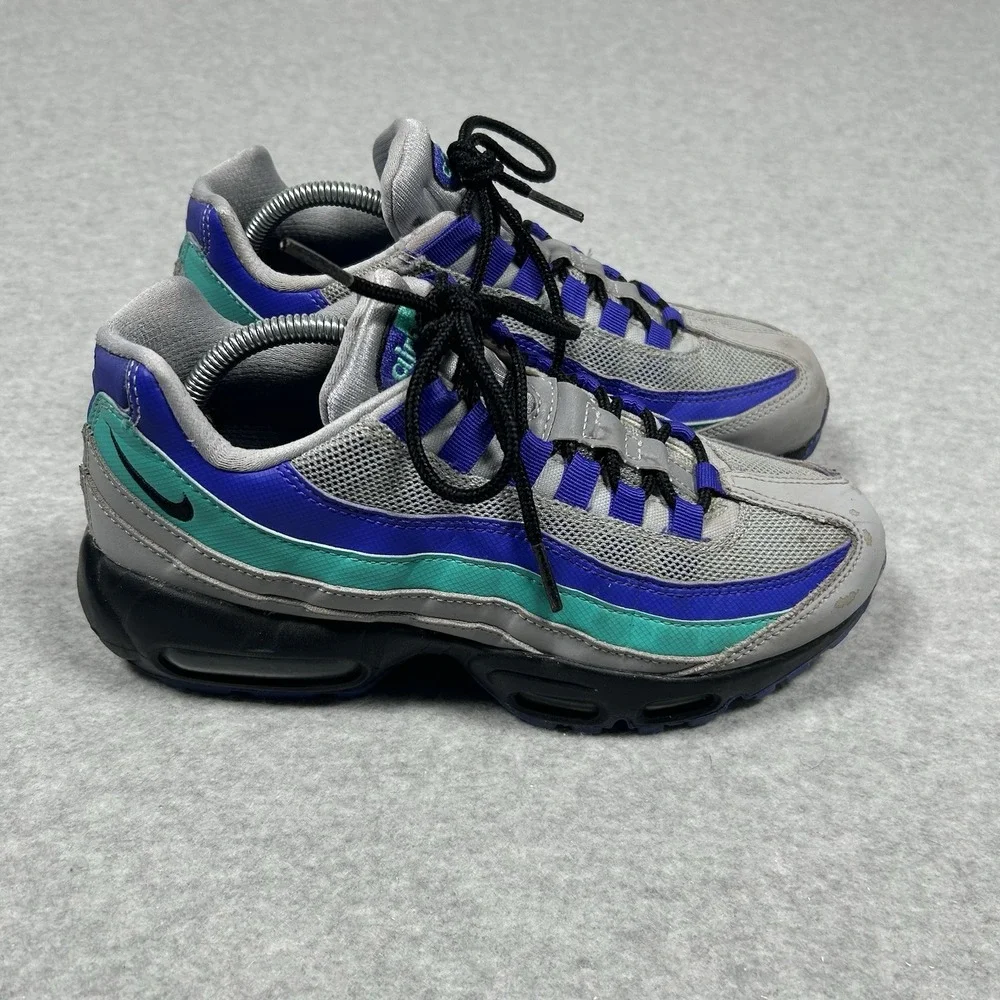 🔥 Nike Air Max 95 OG Aqua Wolf Grey Grape Purple Sneakers Sz‎ 5.5Y AT2865-001